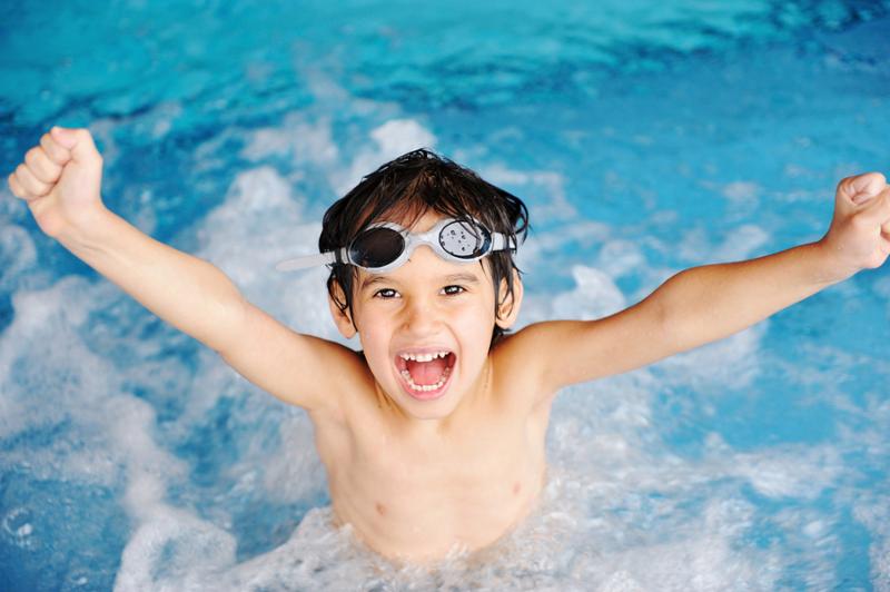 للاطفال في الرياض تعليم السباحة نوادي تعليم
